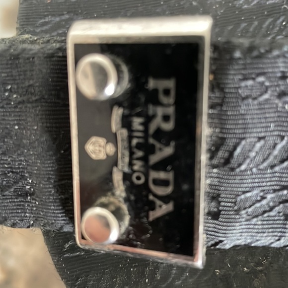 COPY - Prada signature fabric & logo plaque slides - Picture 3 of 8